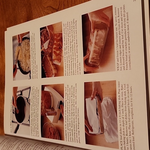 America's Favorite Wild Game Recipes Cookbook - Picture 6 of 9